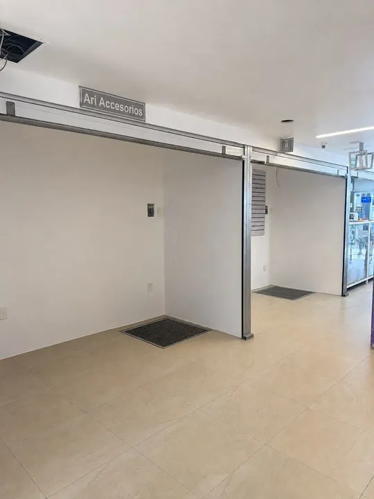 Foto 7 de LOCALES COMERCIALES EN RENTA EN PLAZA DE LA TECNOLOGÍA ITHAA