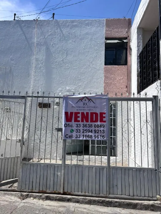 Casa en venta en Sor juana Ines De La Cruz, El Zalate, Guadalajara