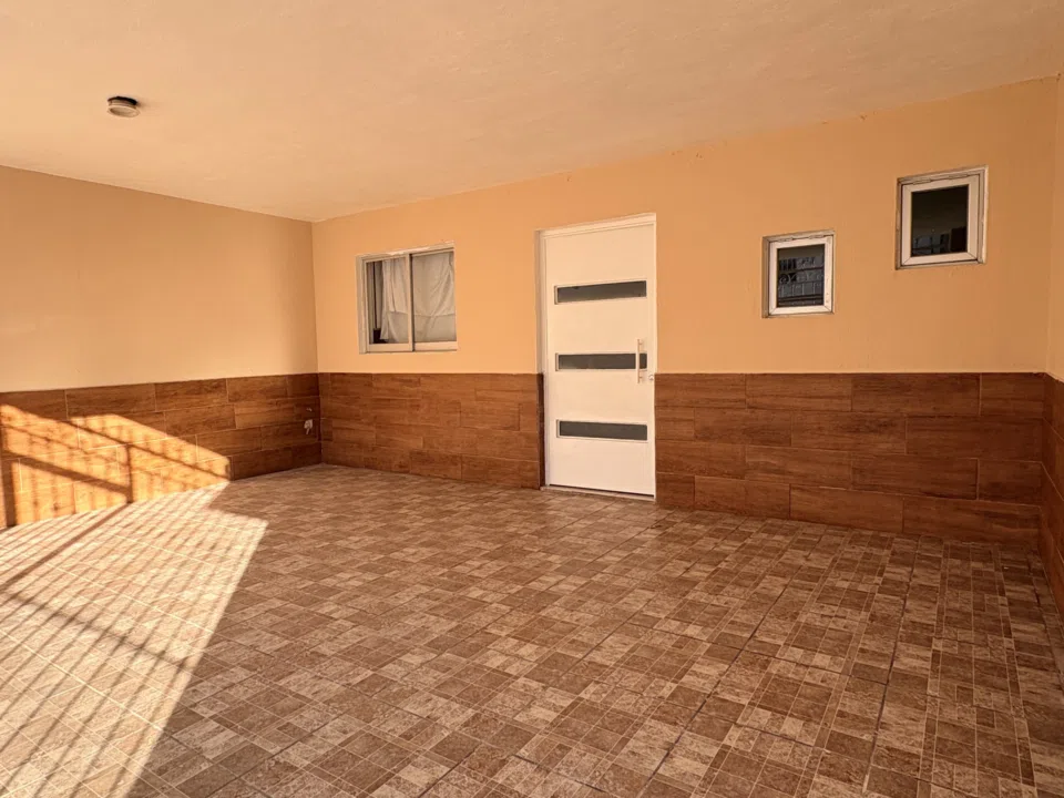 Foto 2 de Casa en Venta Remodelada en Basilio Badillo, Tonalá