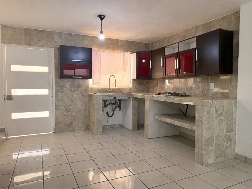 Foto 4 de Casa en Venta Remodelada en Basilio Badillo, Tonalá