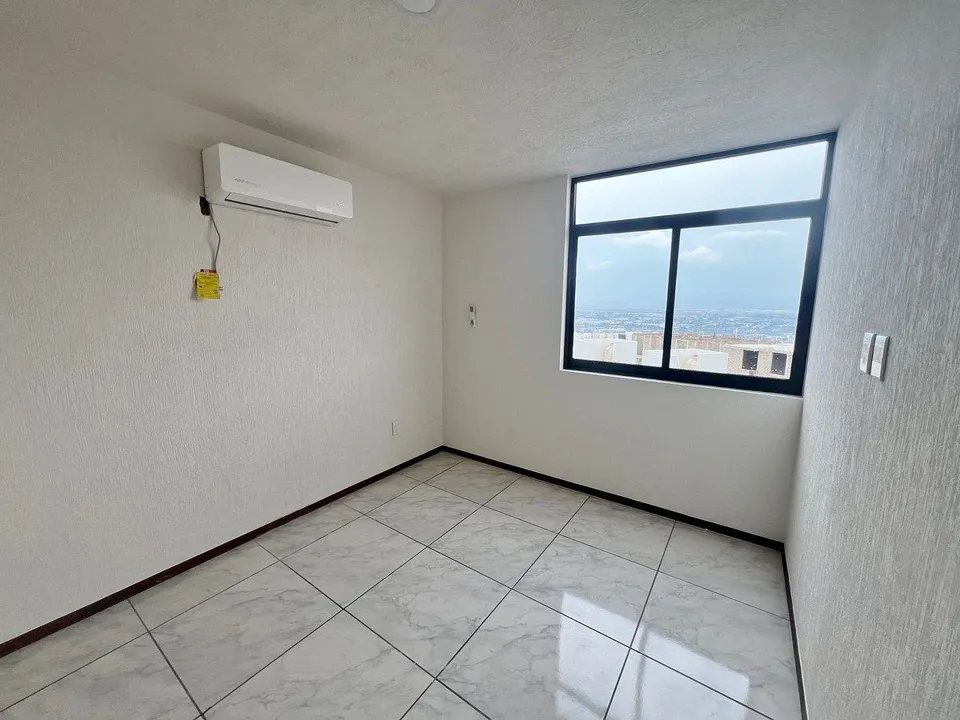 Foto 4 de Zimaltá Casa en Renta