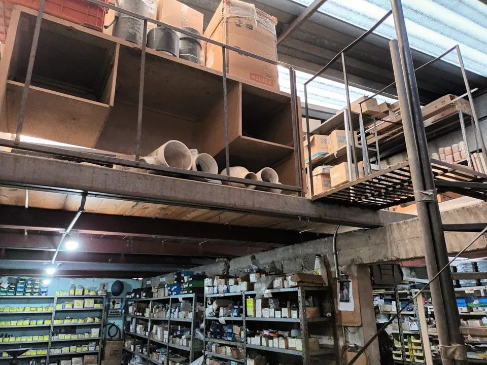 Foto 5 de Local Comercial en Venta sobre Av. López de Legazpi, Guadalajara con Oficinas