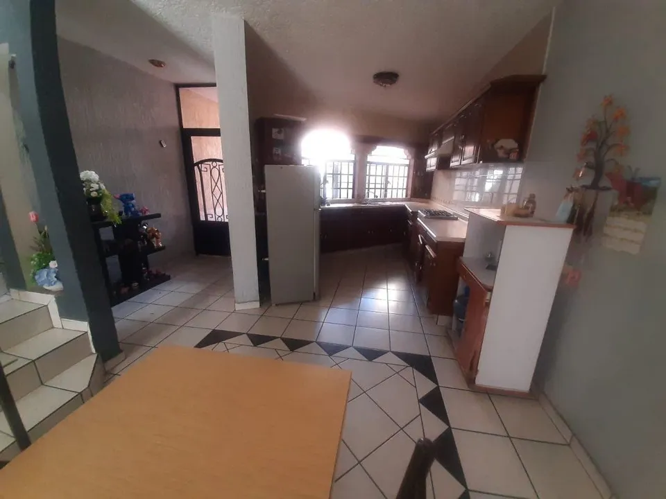Foto 8 de Casa Habitación CON local comercial en el centro de Tonala