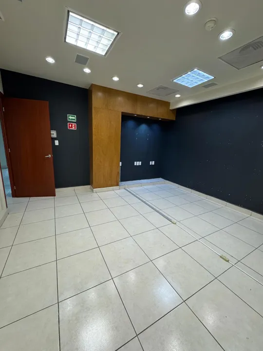 Foto 8 de Local Comercial u Oficinas en Renta – A Una Cuadra de Plaza del Sol y Expo GDL