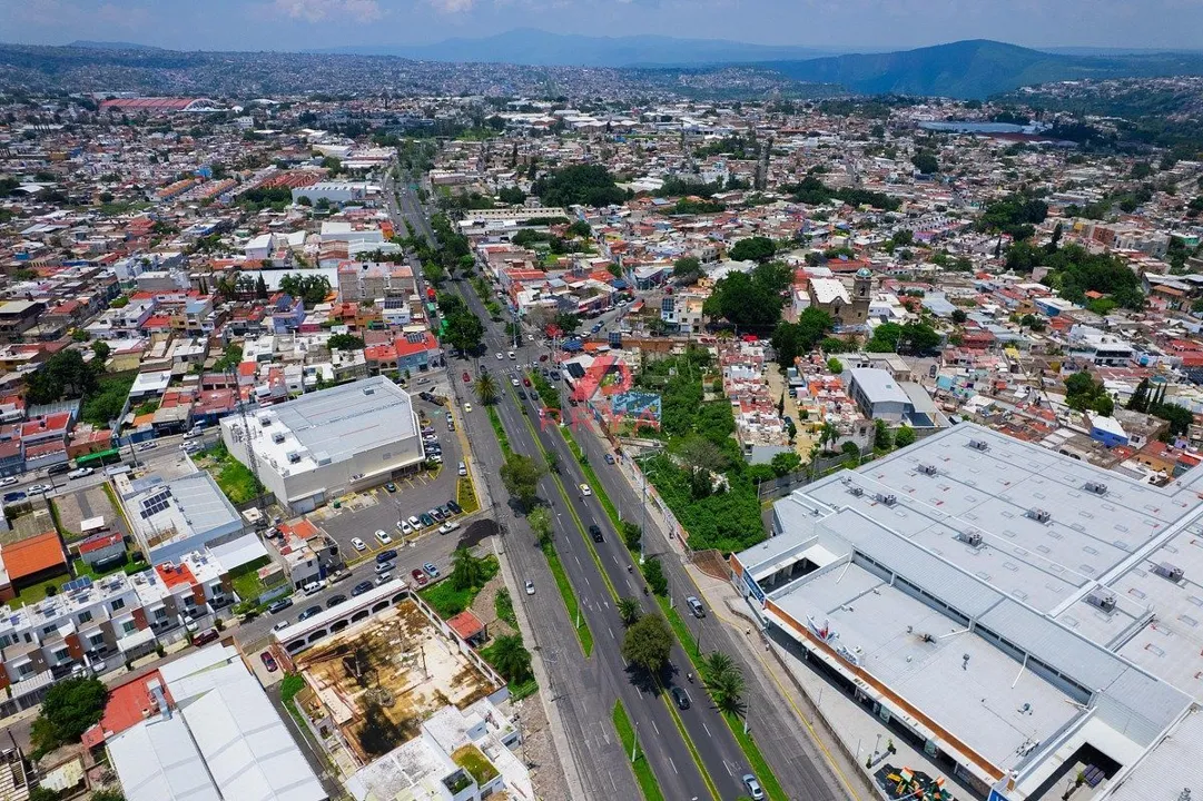 Foto 7 de Terreno Comercial en Renta en El Batán Zapopan 2224 m2 con 85m de Frente