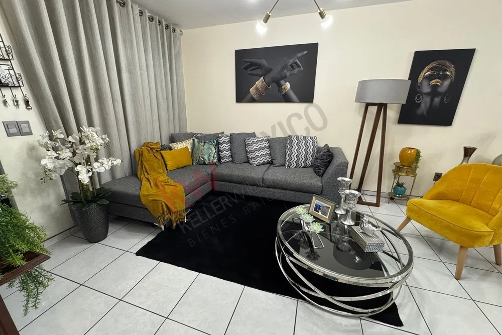 Foto 2 de CASA EN VENTA EN MIRADOR DE SAN ISIDRO, ZAPOPAN