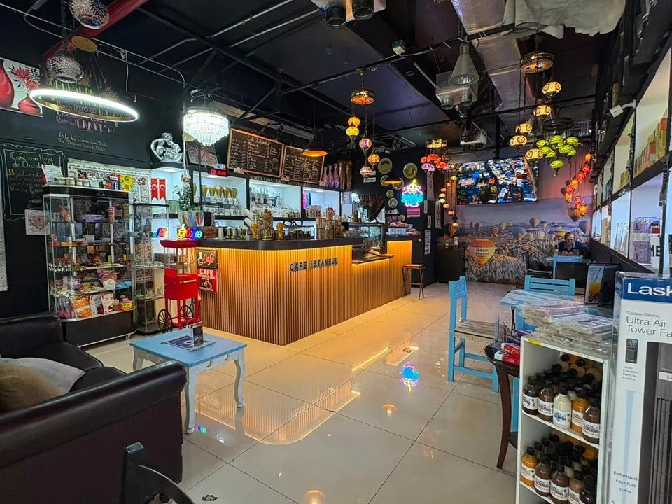 Foto 4 de SE TRASPASA  CAFETERIA / TIENDA SOUVENIRS  JOYERO DE GUADALAJARA. (CABAÑAS)