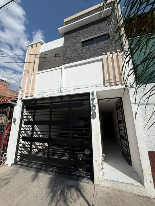 CASA EN VENTA EN OBLATOS