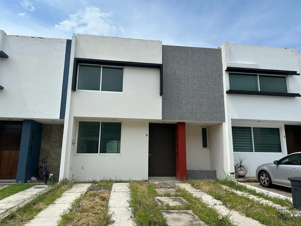 Casa en renta, Fracc. Casa Fuerte, Coto El Bastión, Tlajomulco | RCR-2345
