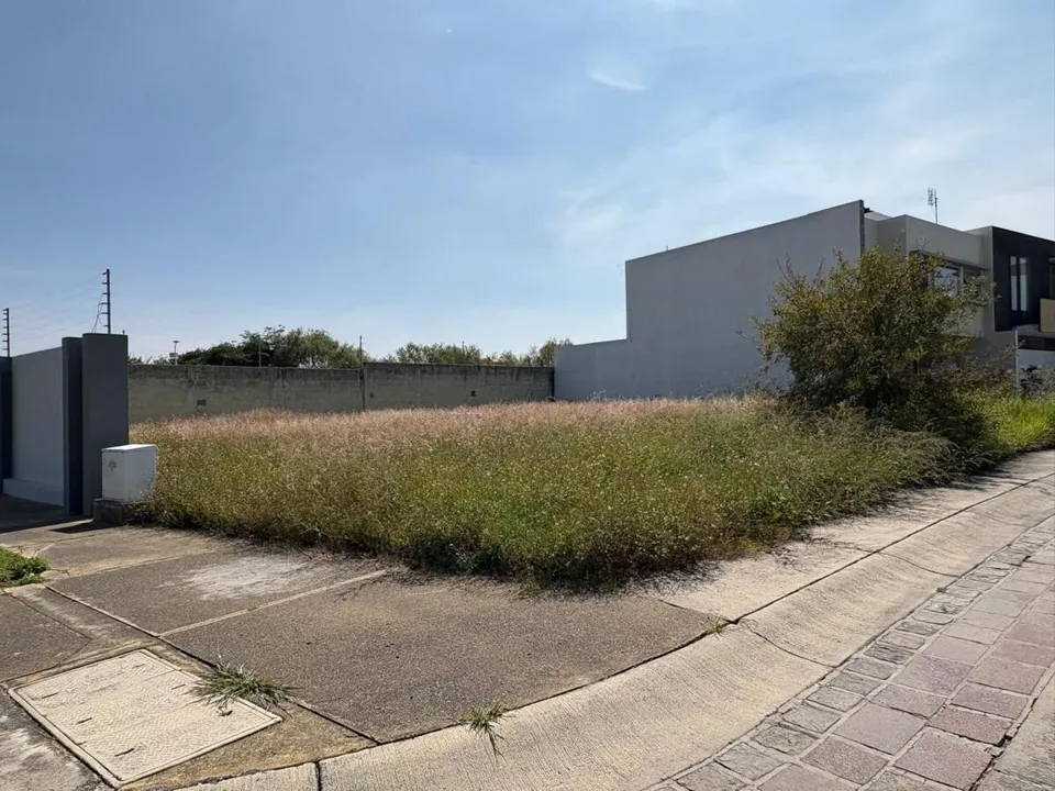 Foto 9 de Terreno en venta en VALLE IMPERIAL, dentro del coto IMPERIO ESPAÑOL