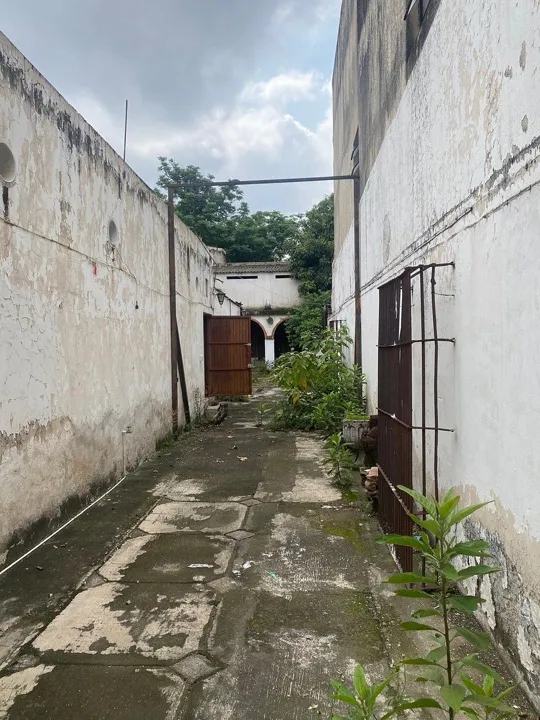 Foto 7 de Hacienda para DEMOLER o REMODELAR en VENTA en OBLATOS