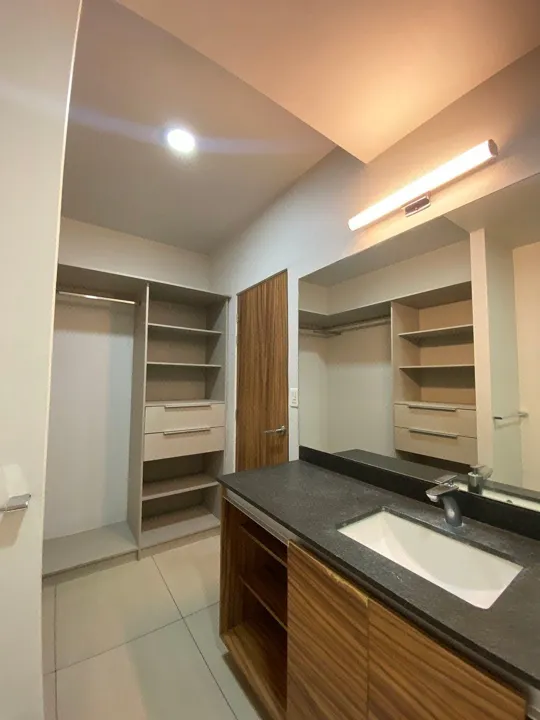 Foto 5 de Venta / Renta departamento 2 hab. en Brittania