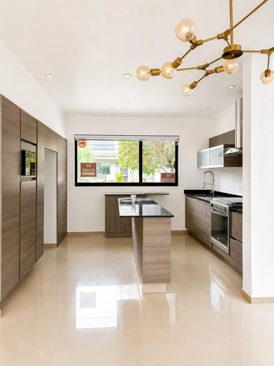 Foto 2 de CASA EN VENTA EN VALLE IMPERIAL,COTO IMPERIO SUECO, ZAPOPAN.