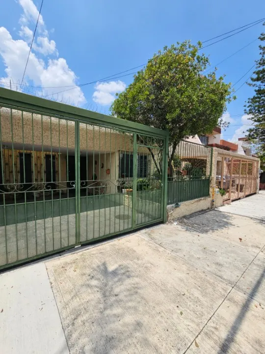 Casa en venta en Calle Franz Liszt, La Estancia, Zapopan