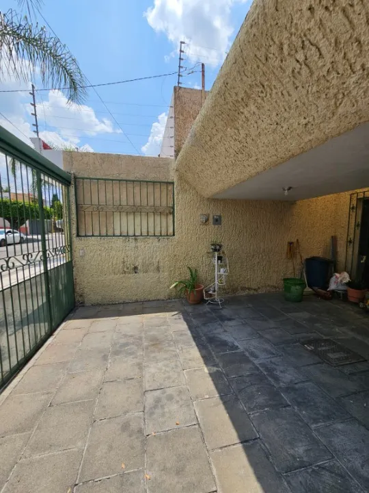 Foto 2 de Casa en venta en Calle Franz Liszt, La Estancia, Zapopan