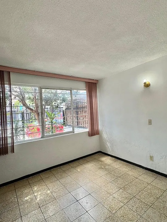 Foto 6 de CASA EN RENTA, 3 RECAMARAS, UNA PLANTA, JARDINES DE LA PAZ