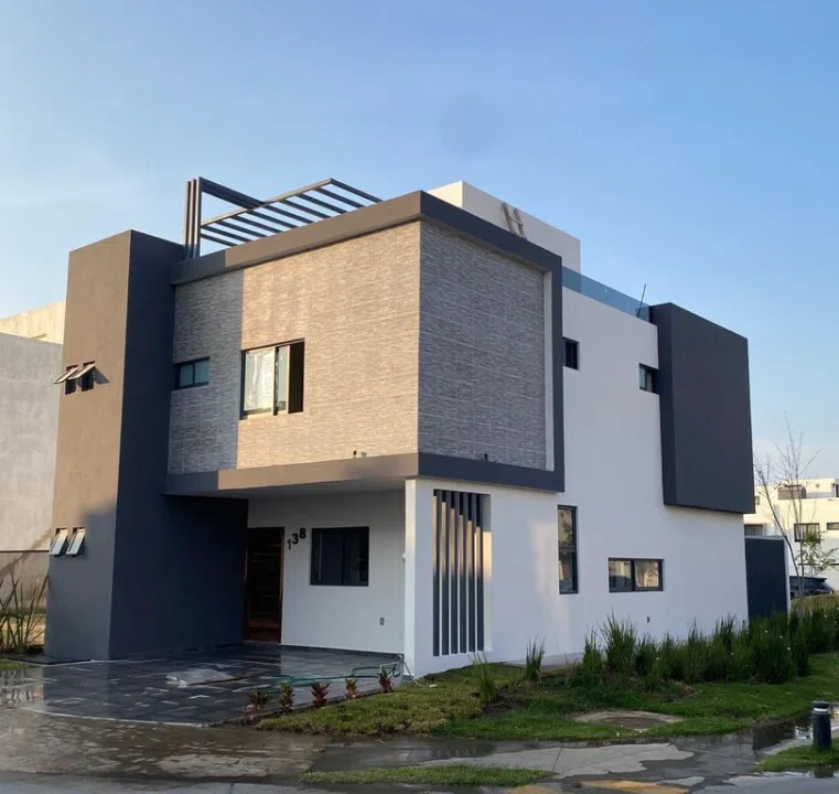 Casa en venta en Av. Paseo Altalza, Solares Residencial, Zapopan
