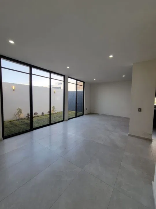 Foto 3 de Casa en venta en Av. Paseo Altalza, Solares Residencial, Zapopan