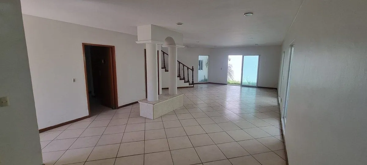 Foto 3 de Casa en Venta en Casa Fuerte - Coto El Vigia 126