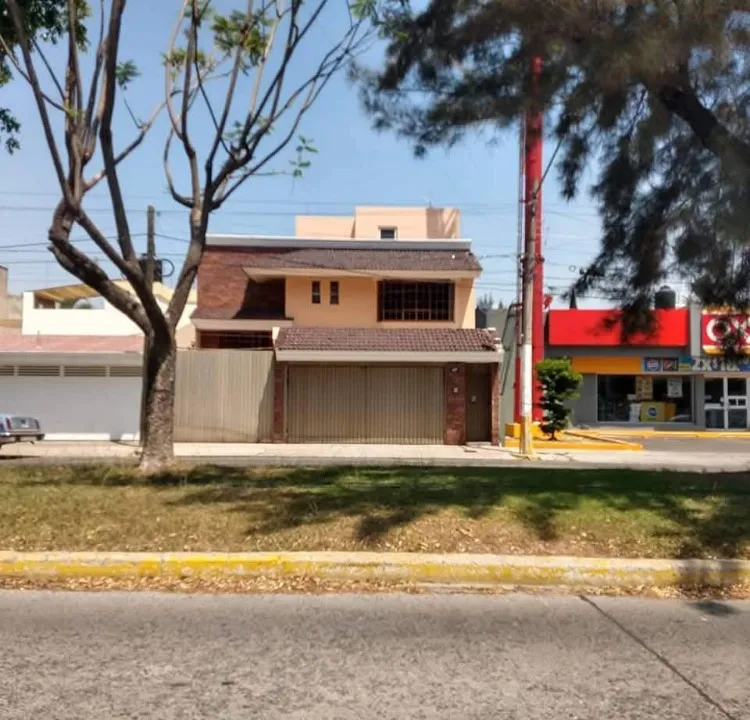 Casa en venta en Santa Teresa de Jesús, Camino Real, Zapopan
