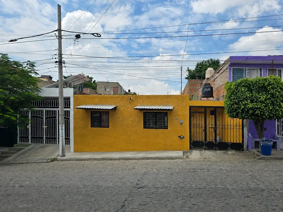 CASA EN VENTA - LA NUEVA SANTA MARÍA