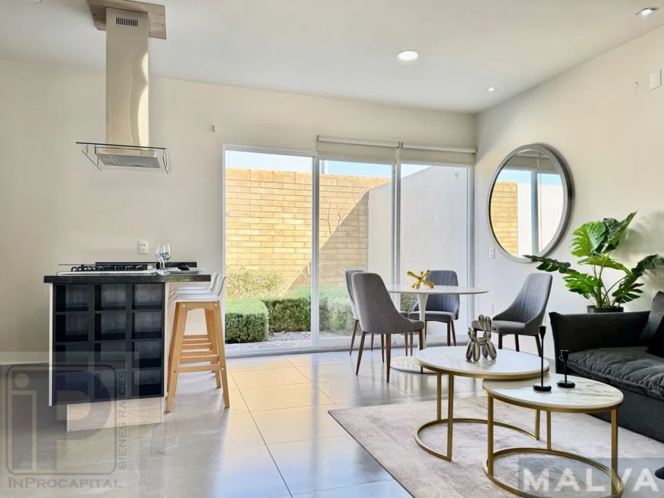 Foto 2 de Casa en venta en ALBAZUR residencial, Zona Sur