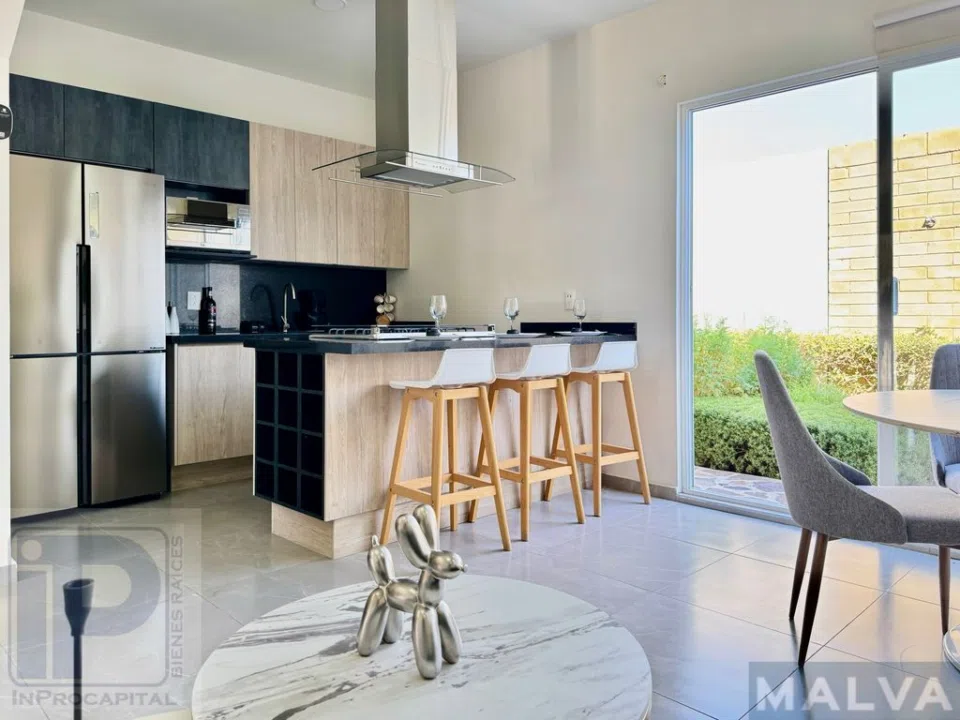 Foto 3 de Casa en venta en ALBAZUR residencial, Zona Sur