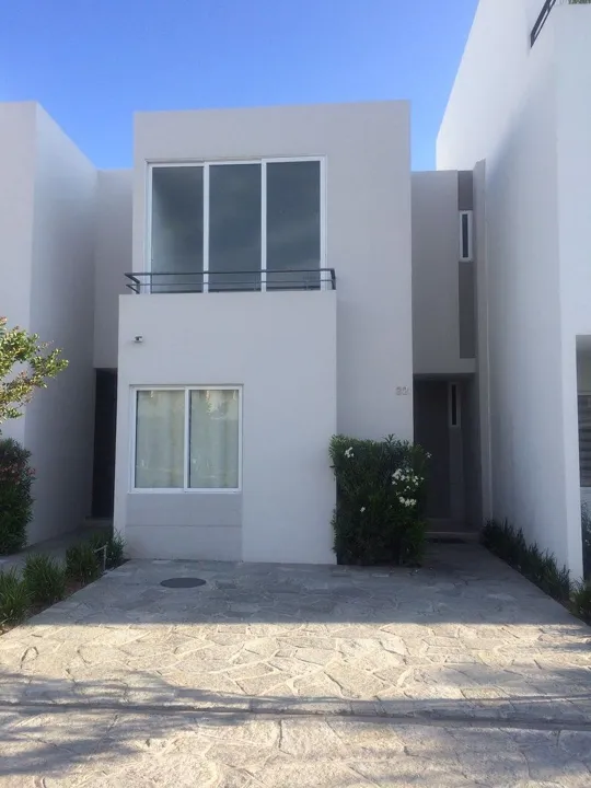 CASA EN RENTA CONDOMINIO BRENES, ZAPOPAN