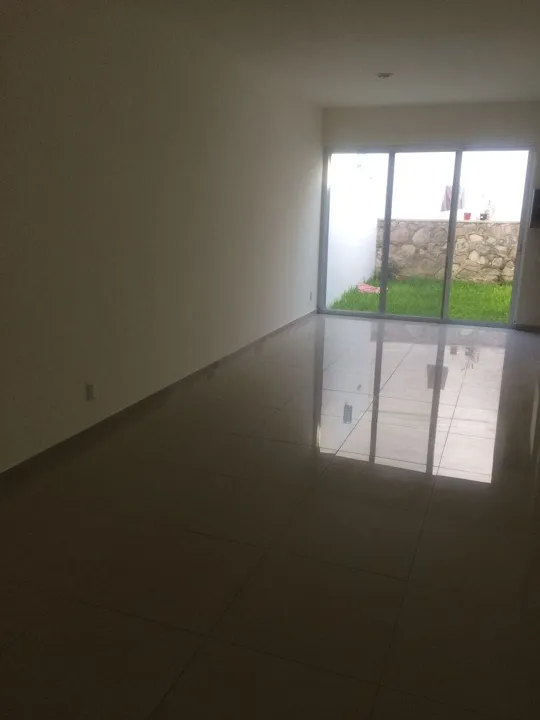 Foto 2 de CASA EN RENTA CONDOMINIO BRENES, ZAPOPAN