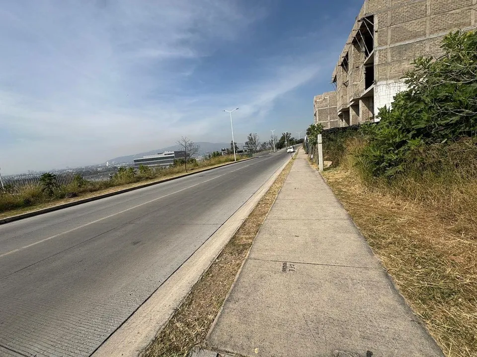 Foto 5 de Terreno en Venta en Paisajes del Tesoro - Av. Las Fuentes