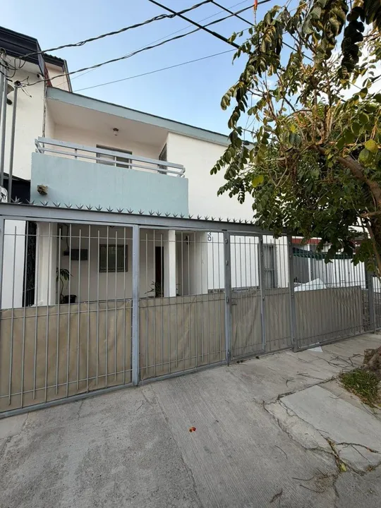 CASA EN VENTA EN LOMAS DE ATEMAJAC