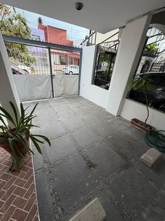 Foto 4 de CASA EN VENTA EN LOMAS DE ATEMAJAC
