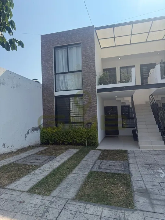 CASA DUPLEX EN VENTA EN ZAPOPAN – HOGARES DE NUEVO MÉXICO