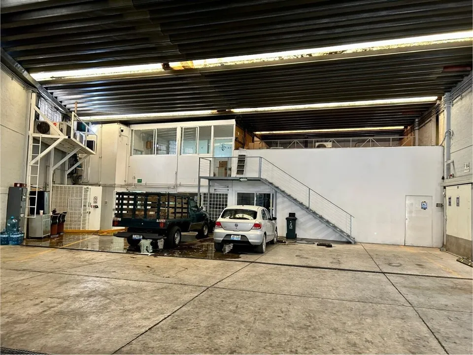 BODEGA EN VENTA EN EL COLLI
