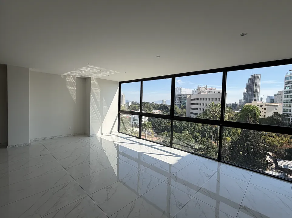 Departamento en Venta en Colomos Providencia en Torre Austra #503 (VR)