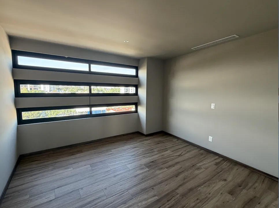 Foto 5 de Departamento en Venta en Colomos Providencia en Torre Austra #503 (VR)