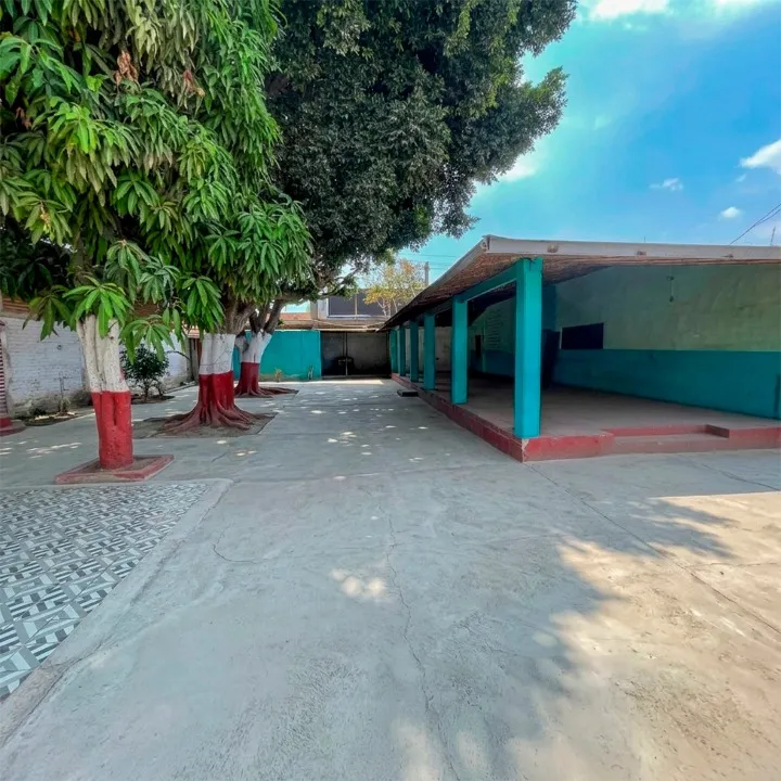 Foto 4 de LOCAL COMERCIAL EN RENTA EN AV. PRINCIPAL DE EL SALTO (HELIODORO HERNÁNDEZ LOZA)