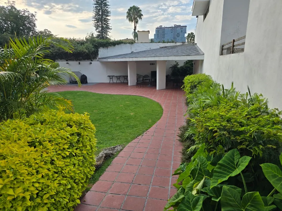 Foto 6 de Casa en venta en Paseo Via Acueducto, Colinas De San Javier, Guadalajara