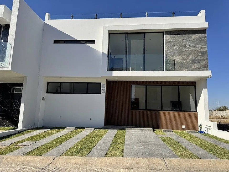 Foto 2 de Casa nueva en coto, Valle Imperial, Zapopan
