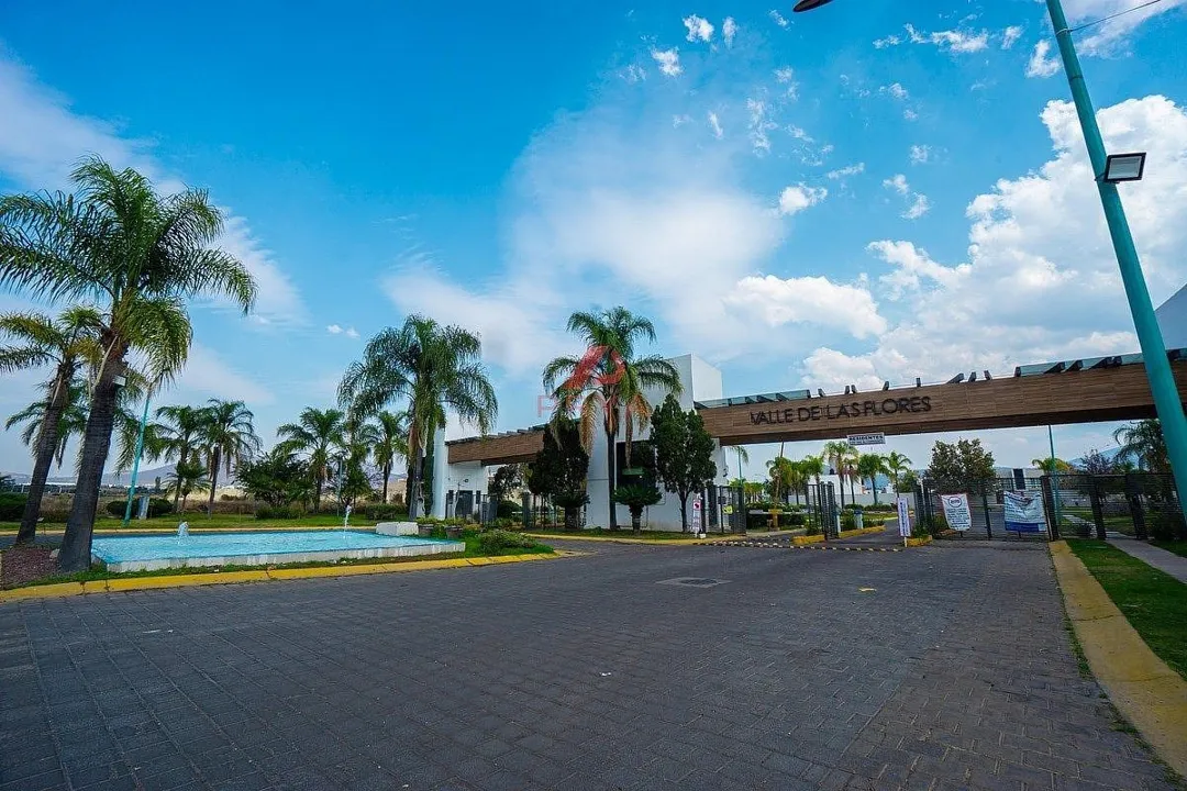 Foto 2 de Propiedad en VENTA - Avenida Valle de las Flores, Residencial Valle de las Flores, 45640 Tlajomulco