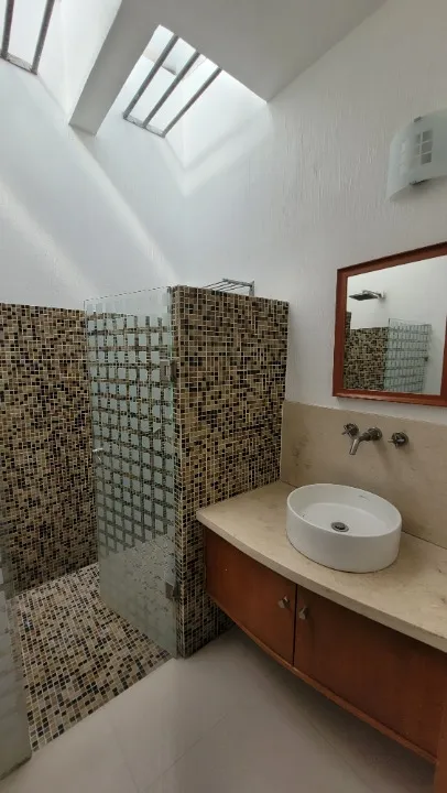 Foto 3 de Casa en renta en Calzada Central, Granja, Zapopan