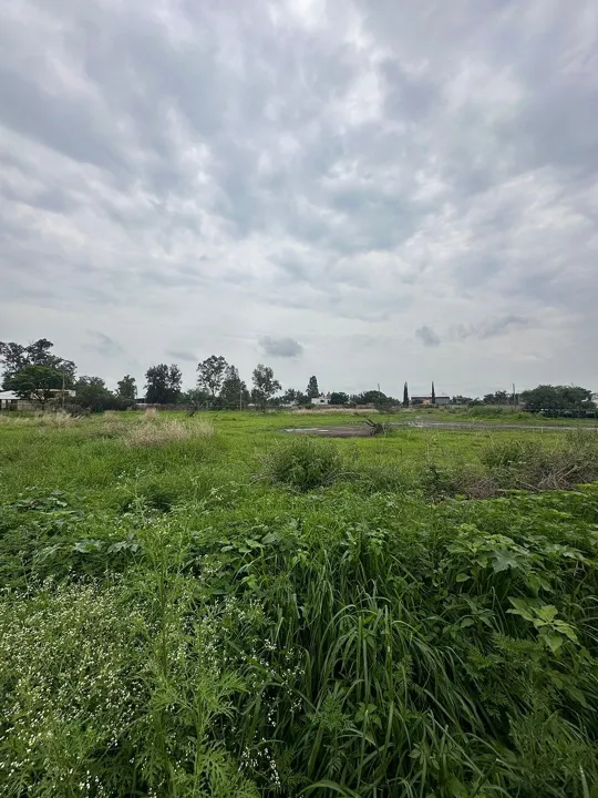 Foto 2 de Terreno en venta cercano al aeropuerto