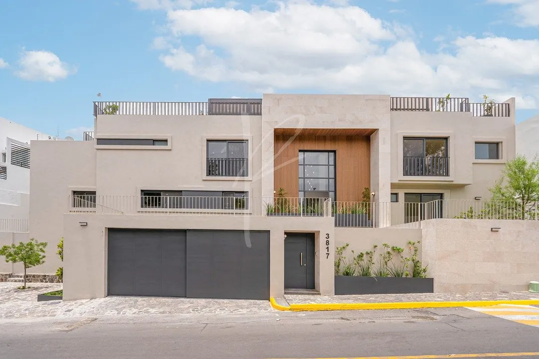 CASA EN VENTA EN LOMAS DEL VALLE