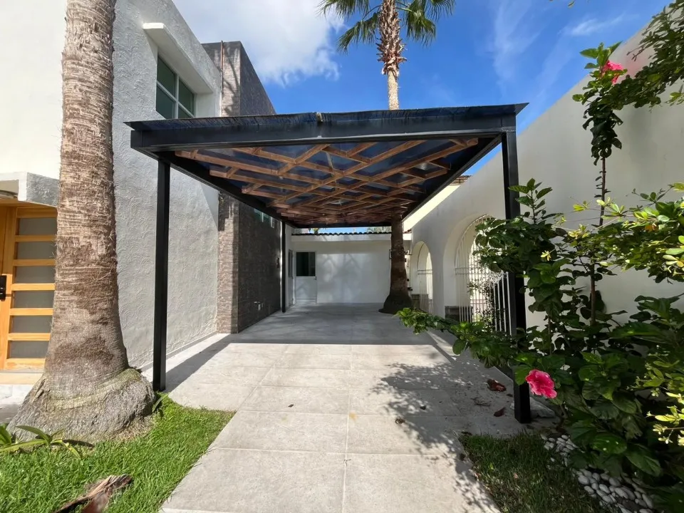 Foto 2 de Casa en renta en Palacio, Jardín Real, Zapopan