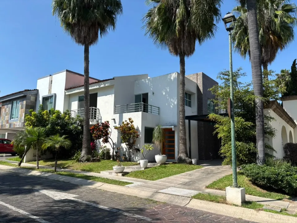 Casa en renta en Palacio, Jardín Real, Zapopan