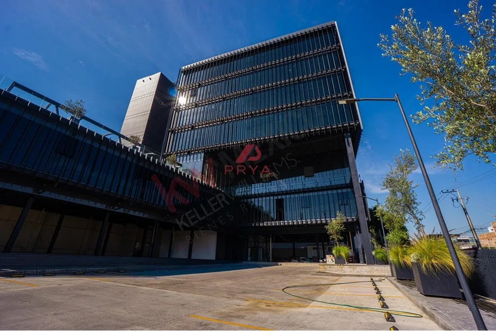 Foto 4 de Propiedad en RENTA - Rinconada Manuel López Cotilla 984, Zapopan Centro, 45100 Zapopan, Jal, México