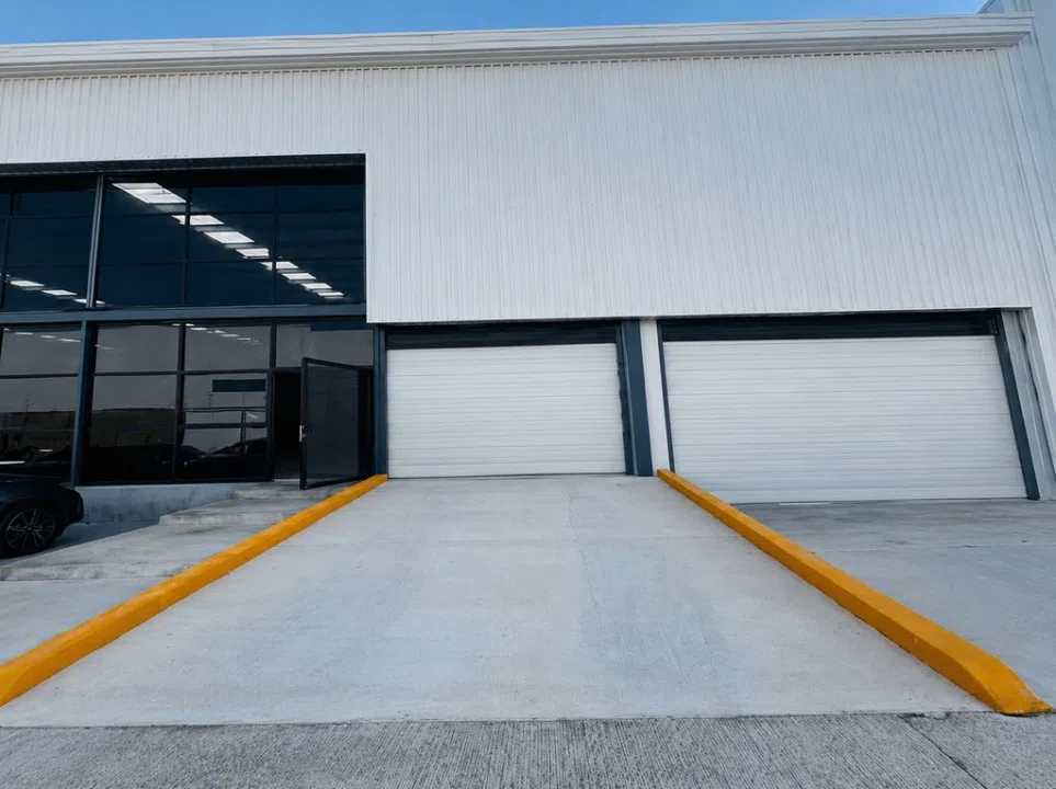 Bodega en Venta Trex #8 y #9