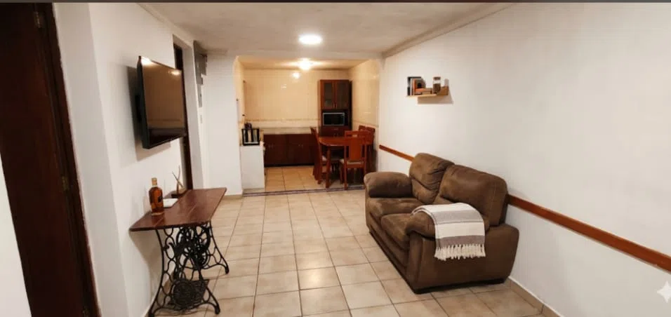 Foto 3 de CASA EN VENTA EN TLAQUEPAQUE