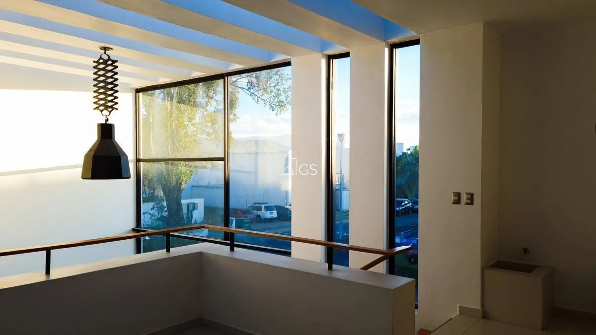 Foto 8 de Hermosa Residencia en Venta, Galerías Santa Anita, Sendero de las Moras