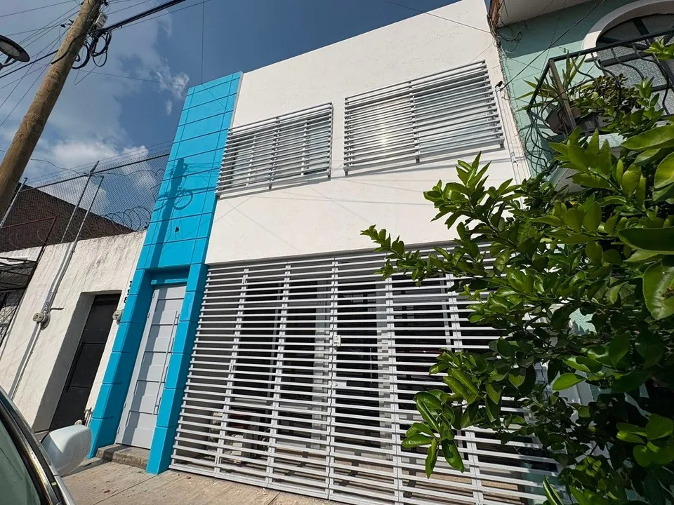 SE RENTAN CONSULTORIOS (STA TERE)GUADALAJARA